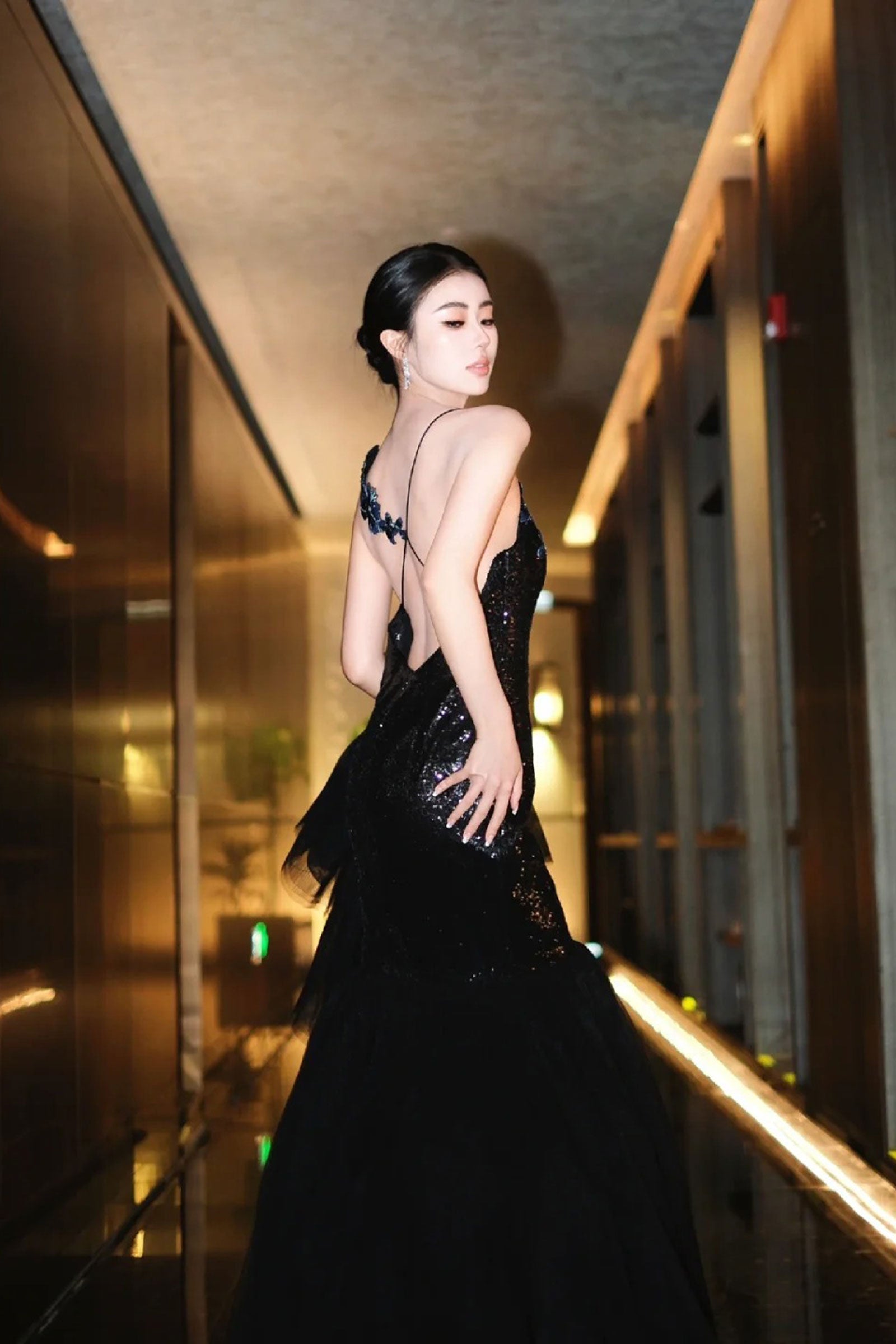 Ziyou dressed in LETOII ATELIER’s couture gown from "MONTE-CARLO" couture collection