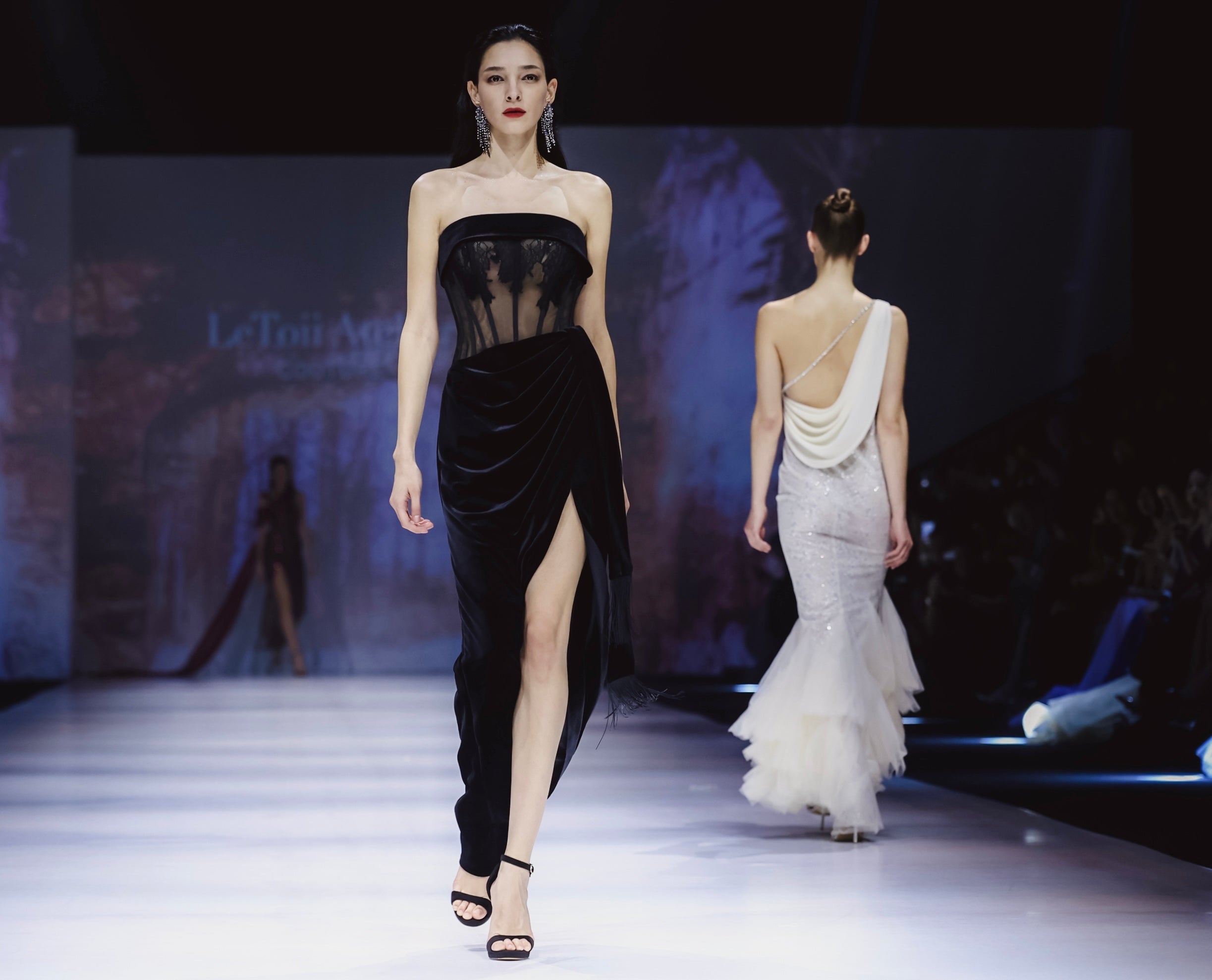 LOOK 5