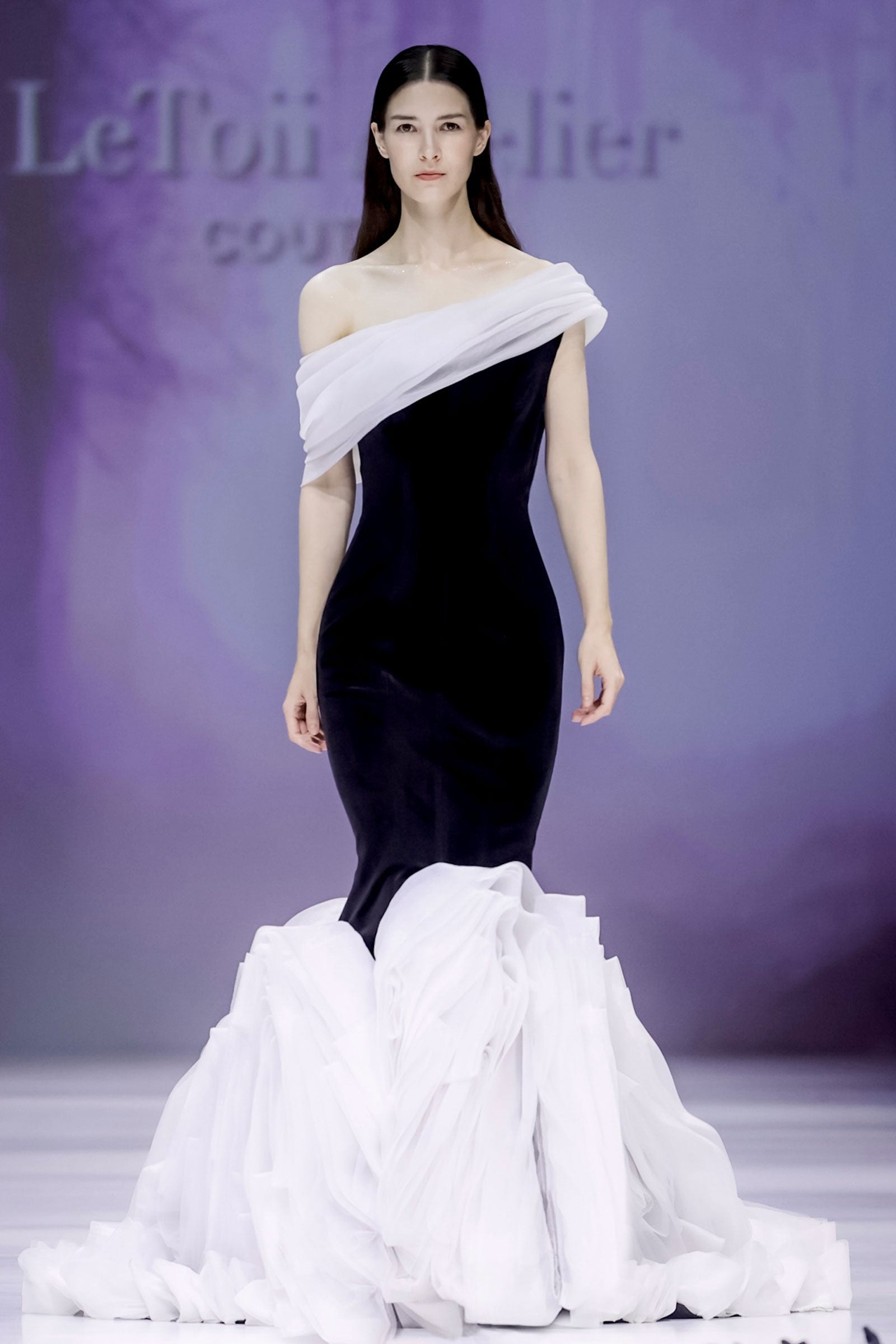 LOOK 8