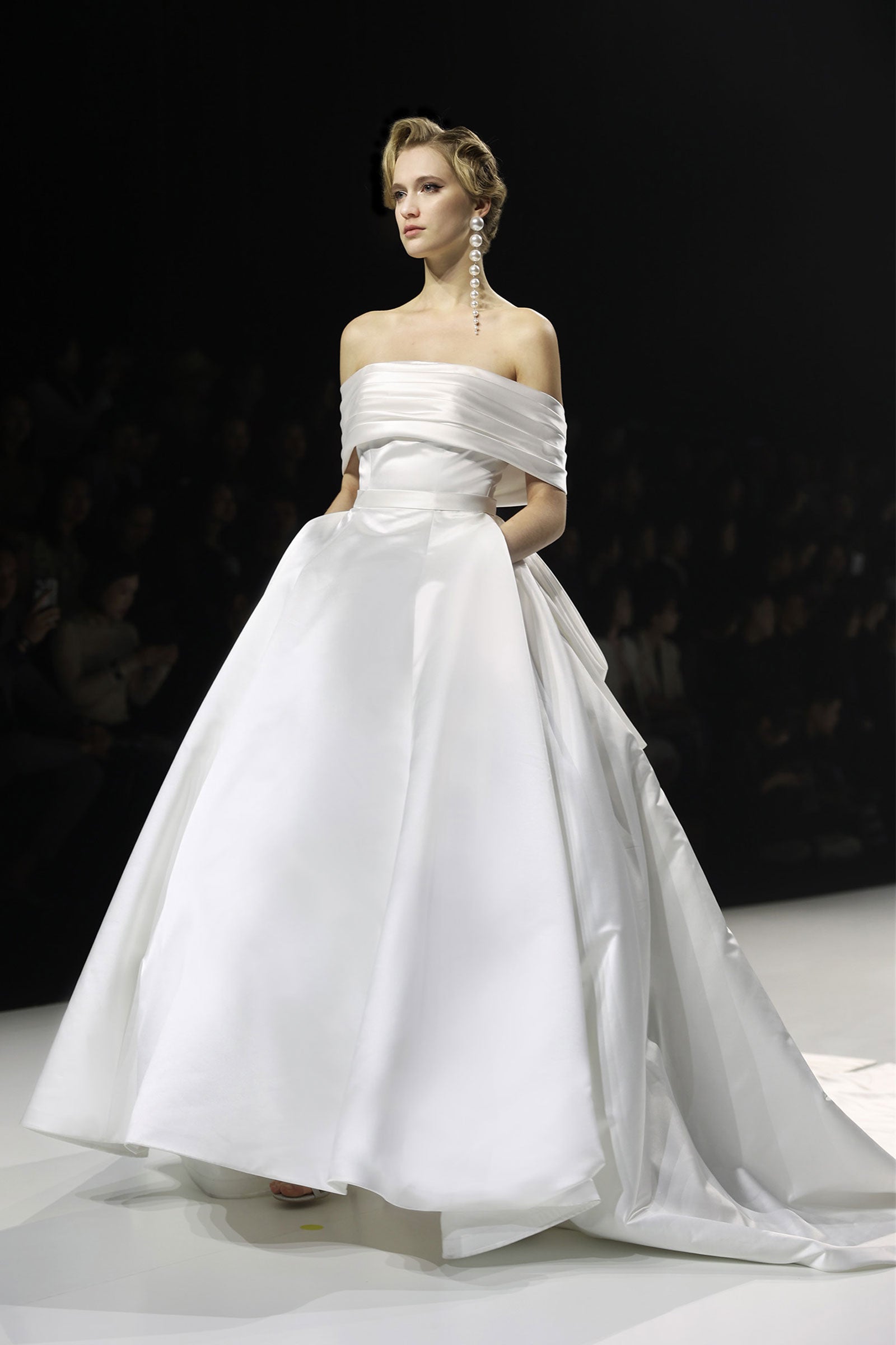 LOOK 2