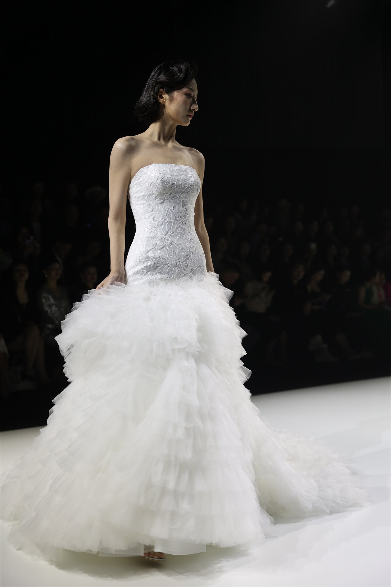 LOOK 3